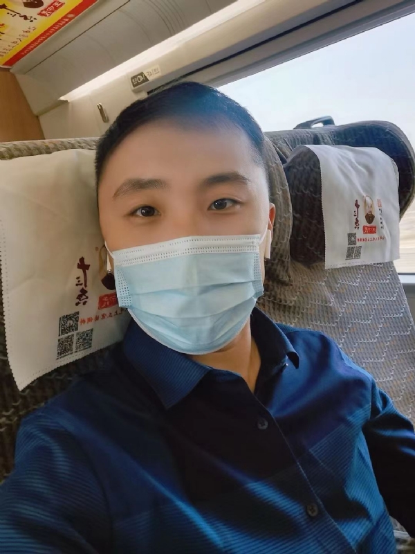 孤独的小屁猪的第二张照片--唐山相亲服务中心