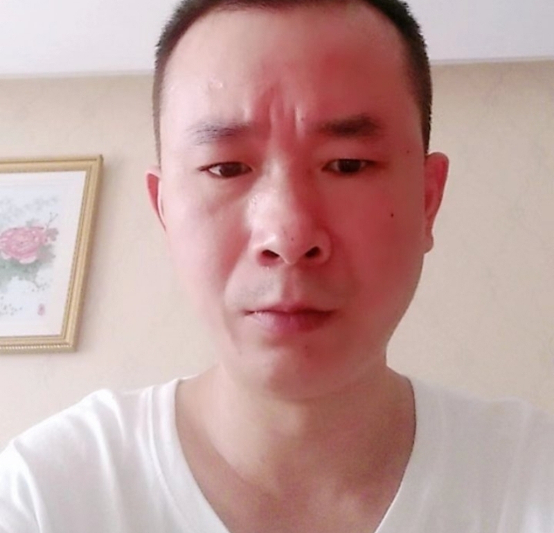 自由飞翔的第一张照片--唐山相亲服务中心