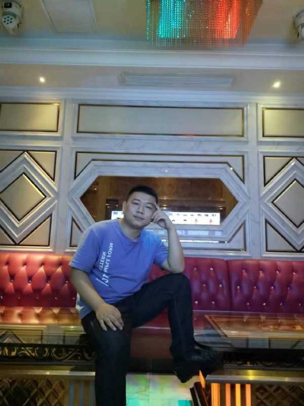 黄生的第四张照片--唐山相亲服务中心