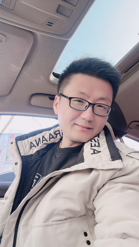 不离不弃的第二张照片--唐山相亲服务中心