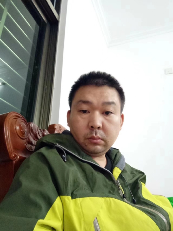 阿汤的第一张照片--唐山相亲服务中心