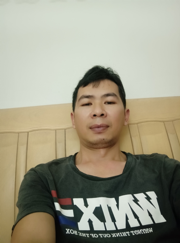 小伙子的第四张照片--唐山相亲服务中心