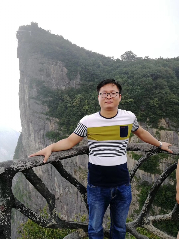 江汉的第一张照片--唐山相亲服务中心