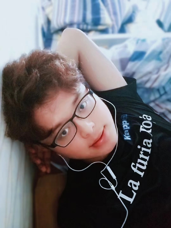 默铭芷的第一张照片--唐山相亲服务中心