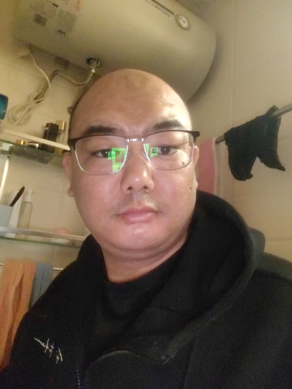 小胖子的第一张照片--唐山相亲服务中心