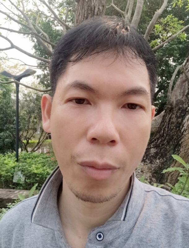 漂浮的云的第一张照片--唐山相亲服务中心