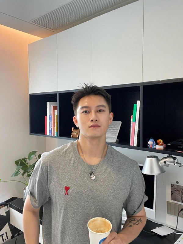 月光之下的第二张照片--唐山相亲服务中心