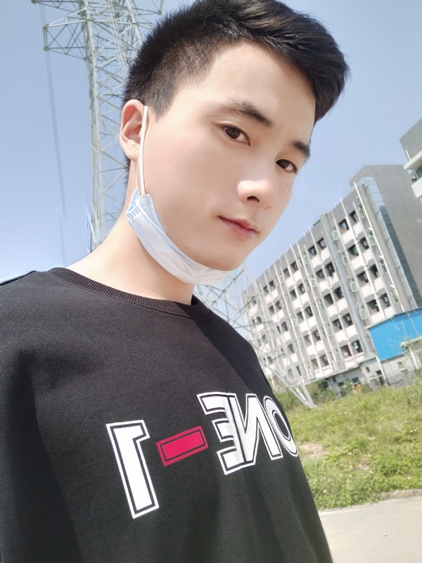 何凡的第一张照片--唐山相亲服务中心