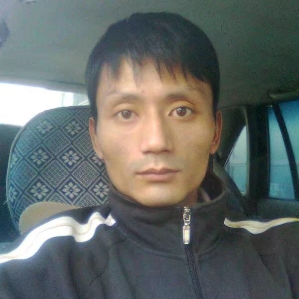 易心的第一张照片--唐山相亲服务中心