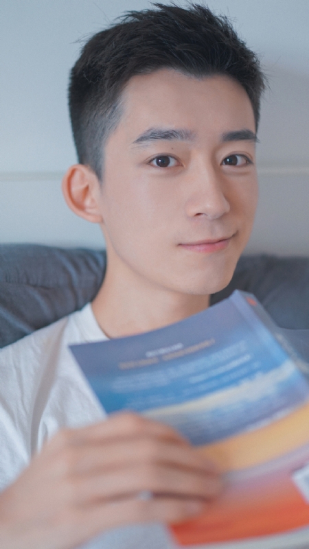 顾飞的第四张照片--唐山相亲服务中心