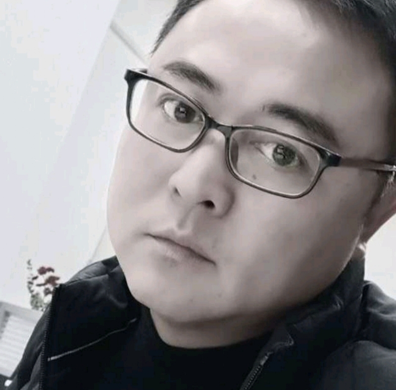 小石头的第二张照片--唐山相亲服务中心