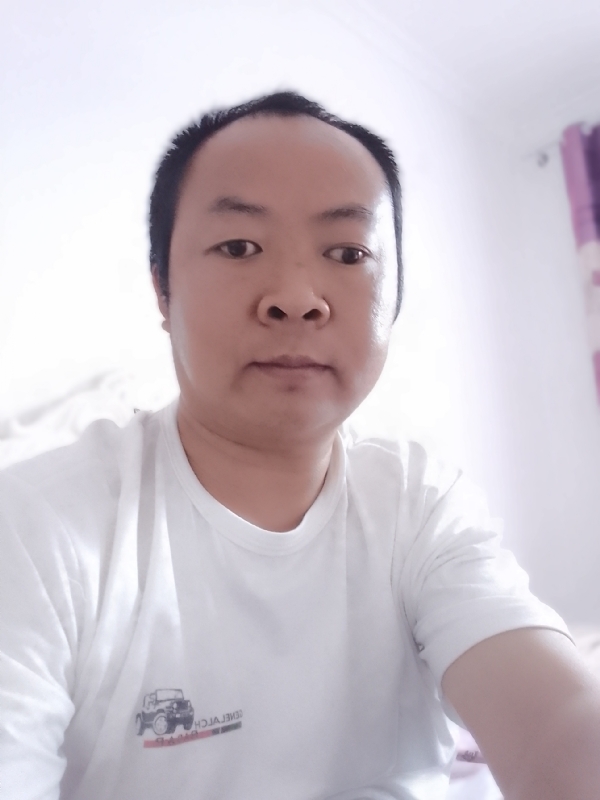 张家小伙子的第四张照片--唐山相亲服务中心