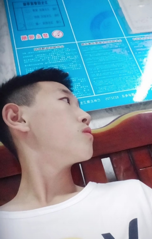 高一名的第二张照片--唐山相亲服务中心