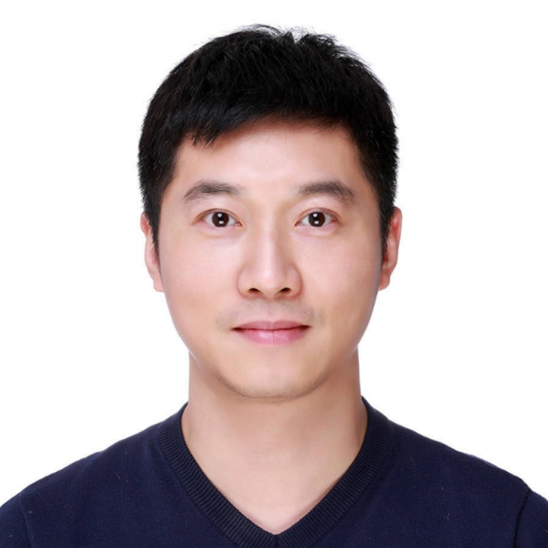 大手牵小手的第一张照片--唐山相亲服务中心