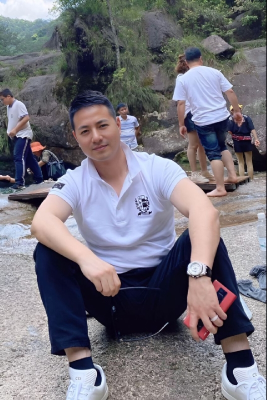 勿忘初心的第三张照片--唐山相亲服务中心