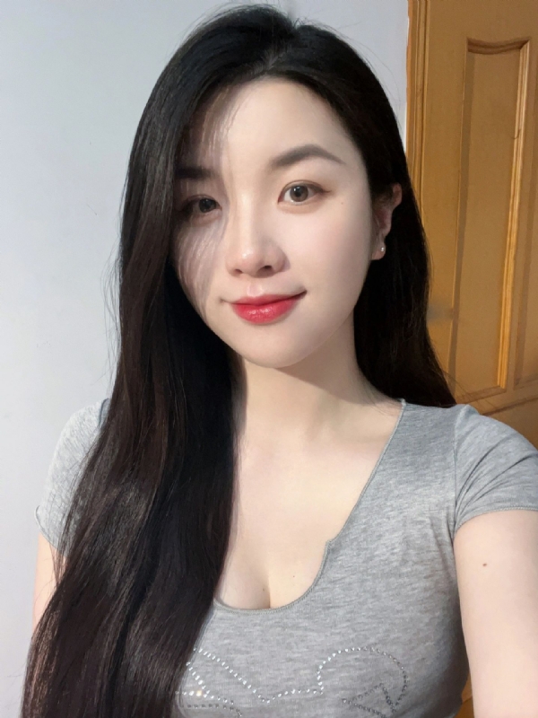 乔乔在寻爱的第二张照片--唐山相亲服务中心