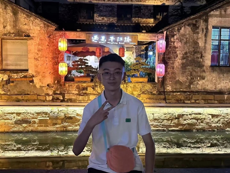 李四的第一张照片--唐山相亲服务中心