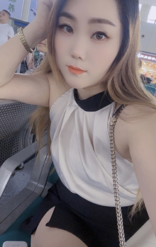 媛媛的第三张照片--唐山相亲服务中心