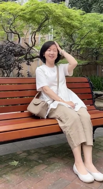 千年老母猪的第三张照片--唐山相亲服务中心