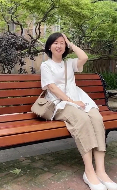 千年老母猪的第五张照片--唐山相亲服务中心