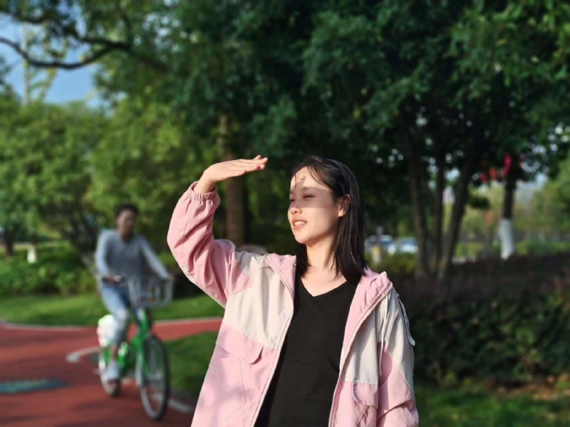 达拉崩吧的第一张照片--唐山相亲服务中心