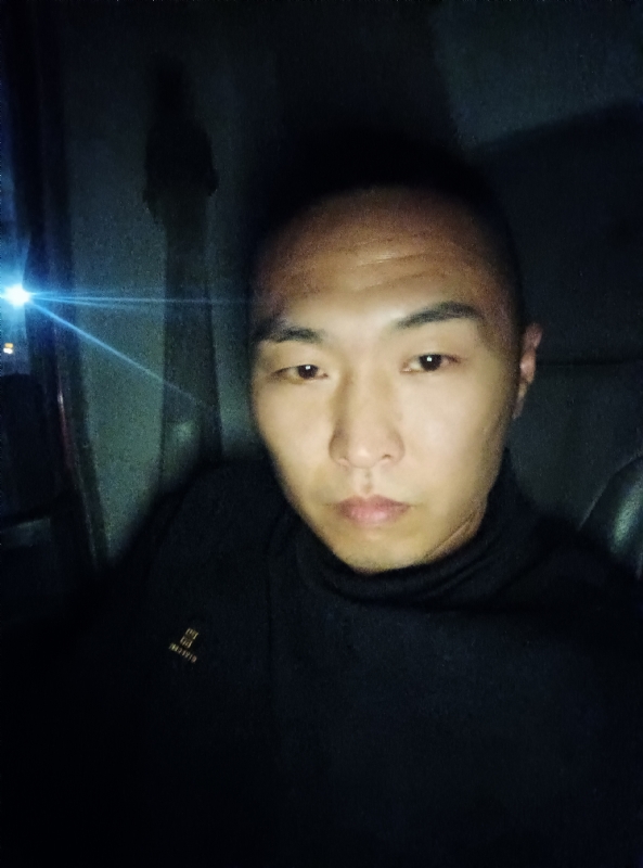 小小李的第一张照片--唐山相亲服务中心