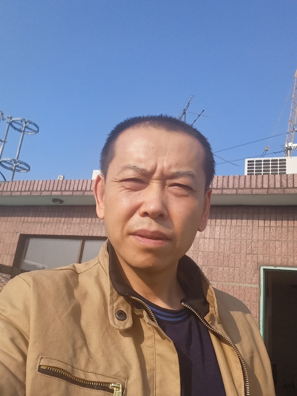 红尘逐浪的第一张照片--唐山相亲服务中心