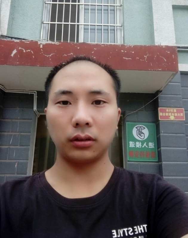 亮亮的第一张照片--唐山相亲服务中心