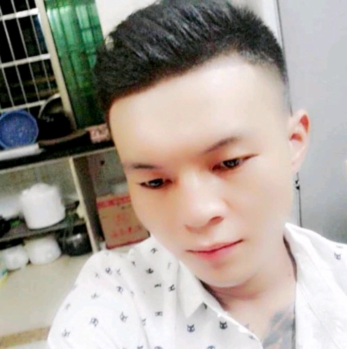 子龙的第一张照片--唐山相亲服务中心