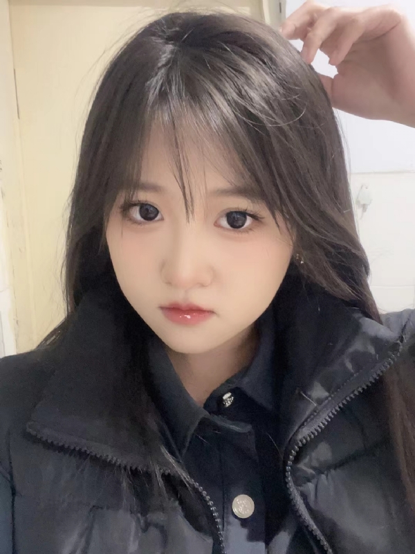 荣荣的第一张照片--唐山相亲服务中心