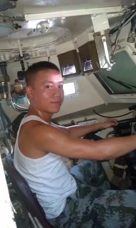 哥哥的第一张照片--唐山相亲服务中心