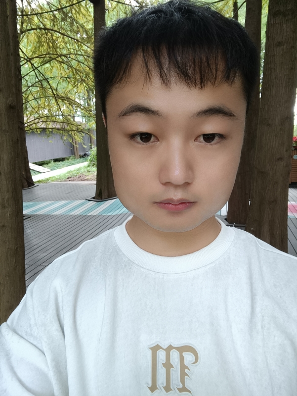 故人似的第一张照片--唐山相亲服务中心