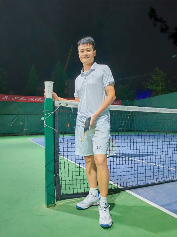 网球罗的第五张照片--唐山相亲服务中心