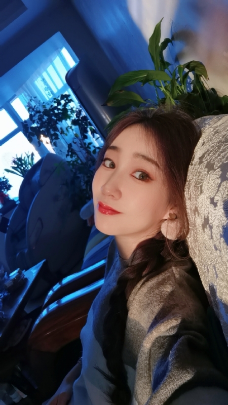 帕金森的猫的第一张照片--唐山相亲服务中心