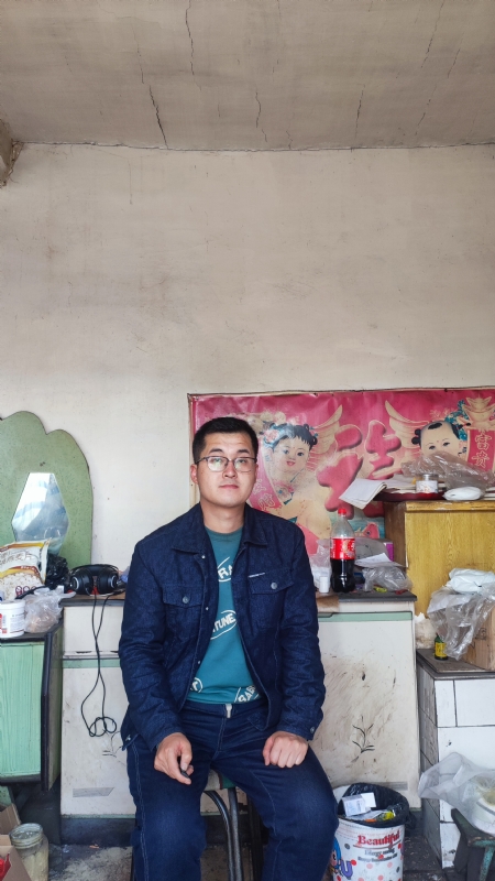 单身小王的第一张照片--唐山相亲服务中心