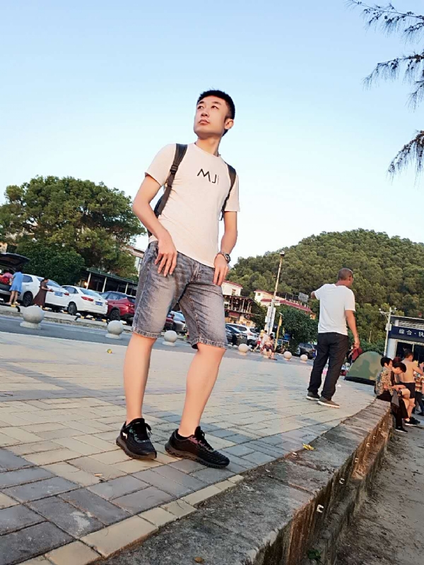 俊皓的第二张照片--唐山相亲服务中心