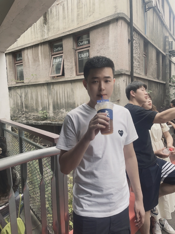 尚龙的第二张照片--唐山相亲服务中心