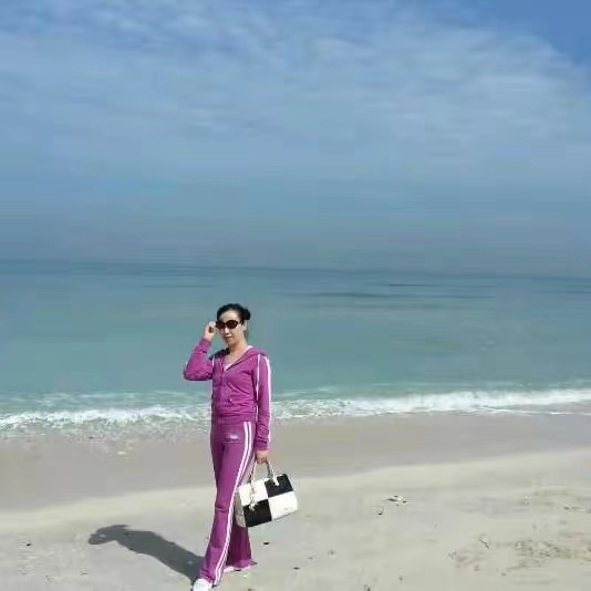 红红的第一张照片--唐山相亲服务中心