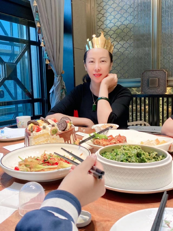 红红的第二张照片--唐山相亲服务中心