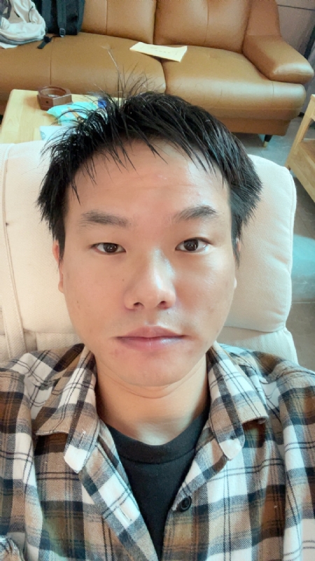 向日葵的第一张照片--唐山相亲服务中心