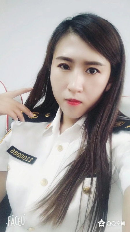 彤云密布的第二张照片--唐山相亲服务中心