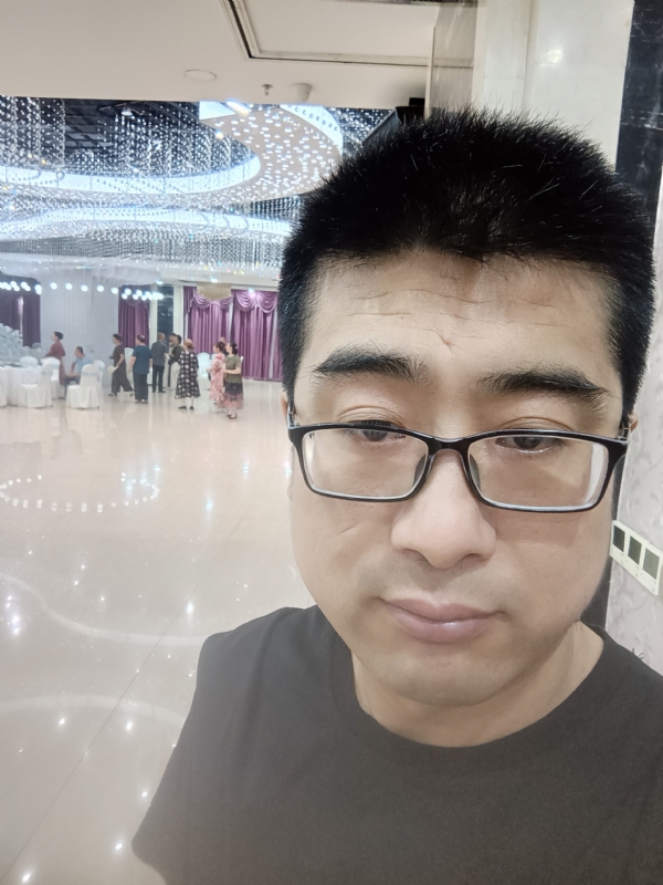 晴天的第三张照片--唐山相亲服务中心