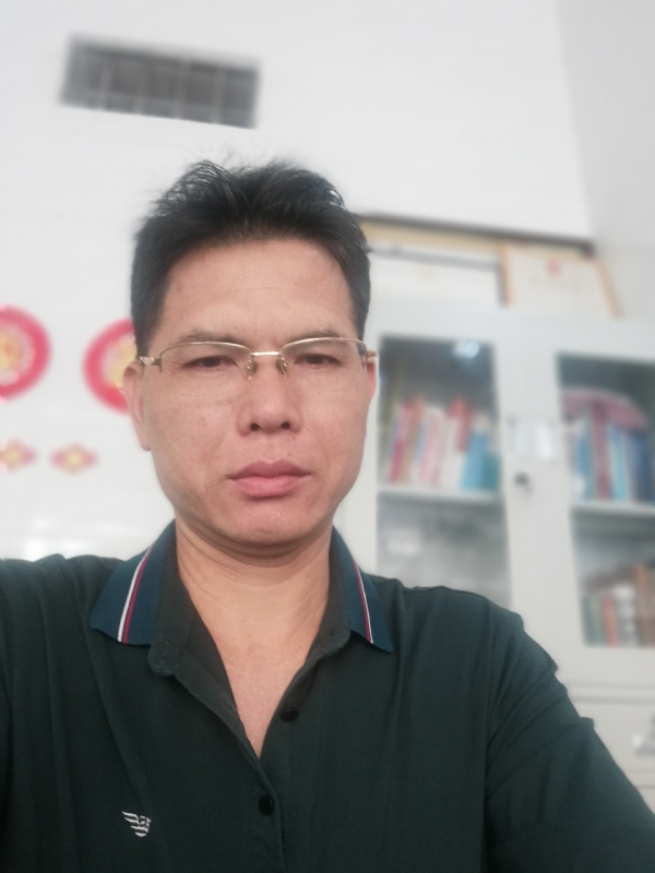 后视镜的第一张照片--唐山相亲服务中心