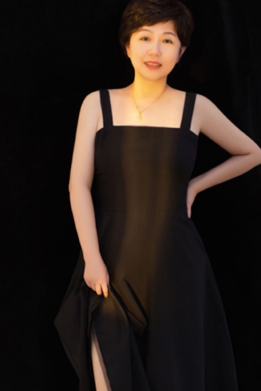 阿娜的第一张照片--唐山相亲服务中心