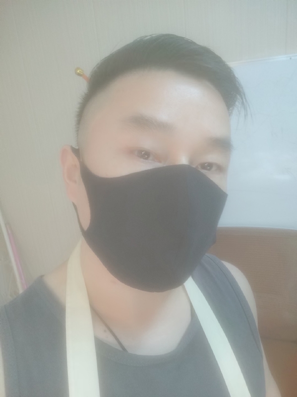 Poluk秦的第二张照片--唐山相亲服务中心