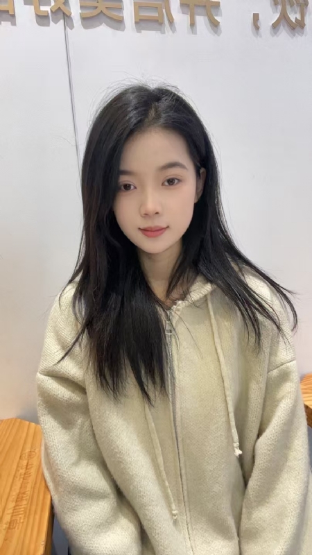 草莓奶昔的第一张照片--唐山相亲服务中心