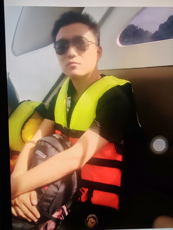 座看烟霞散的第一张照片--唐山相亲服务中心