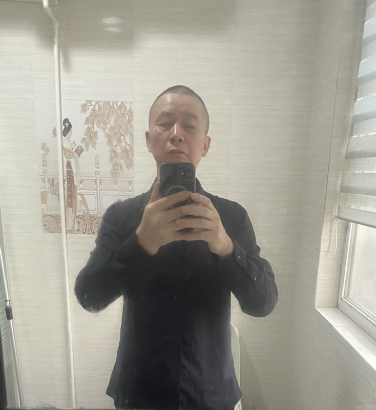 荣哥的第一张照片--唐山相亲服务中心