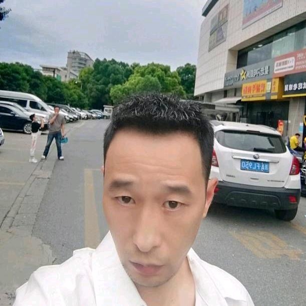 小林的第一张照片--唐山相亲服务中心