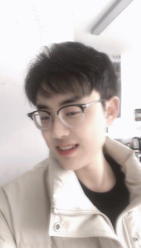 梁21的第一张照片--唐山相亲服务中心